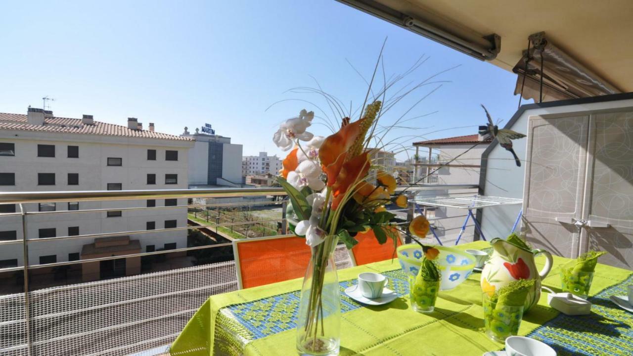 Roses Confort Beach Ev Milleni Екстер'єр фото