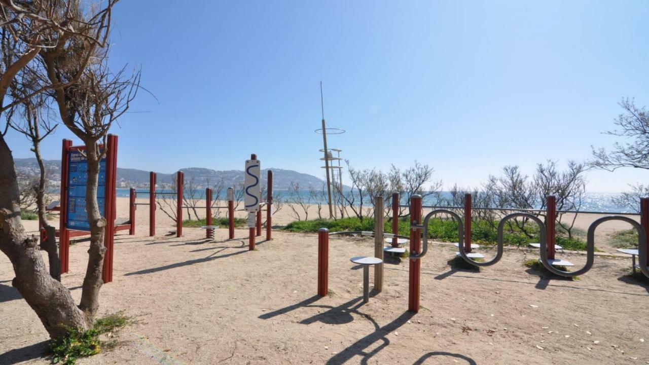 Roses Confort Beach Ev Milleni Екстер'єр фото